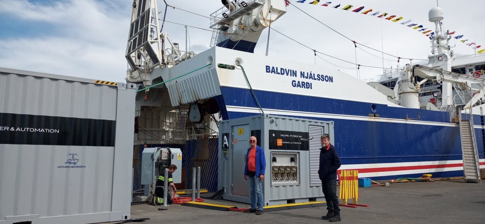 Háspennutengibúnaðurinn  ásamt riðabreytum er afar öflugur búnaður.