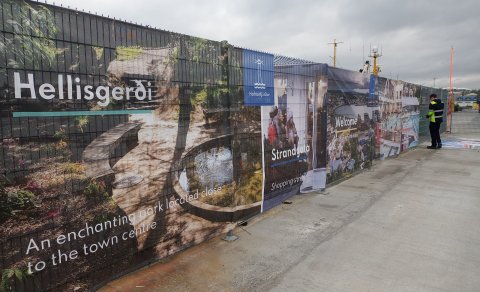 Myndskreytingar við farþegabakkann